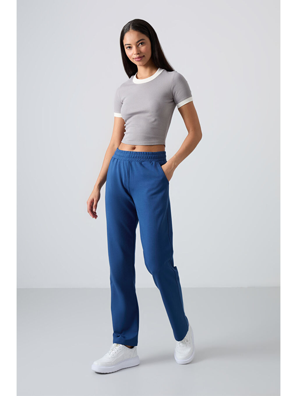 Mavi Parlament Yüksek Bel Cepli Rahat Form Klasik Paça Kadın Eşofman Alt - 94584-3