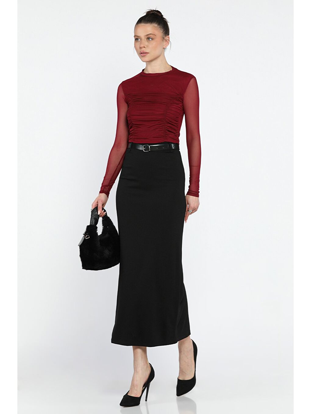 Siyah Kadın Bel Kemerli Elastanlı Yırtmaç Detaylı Kalem Etek-1