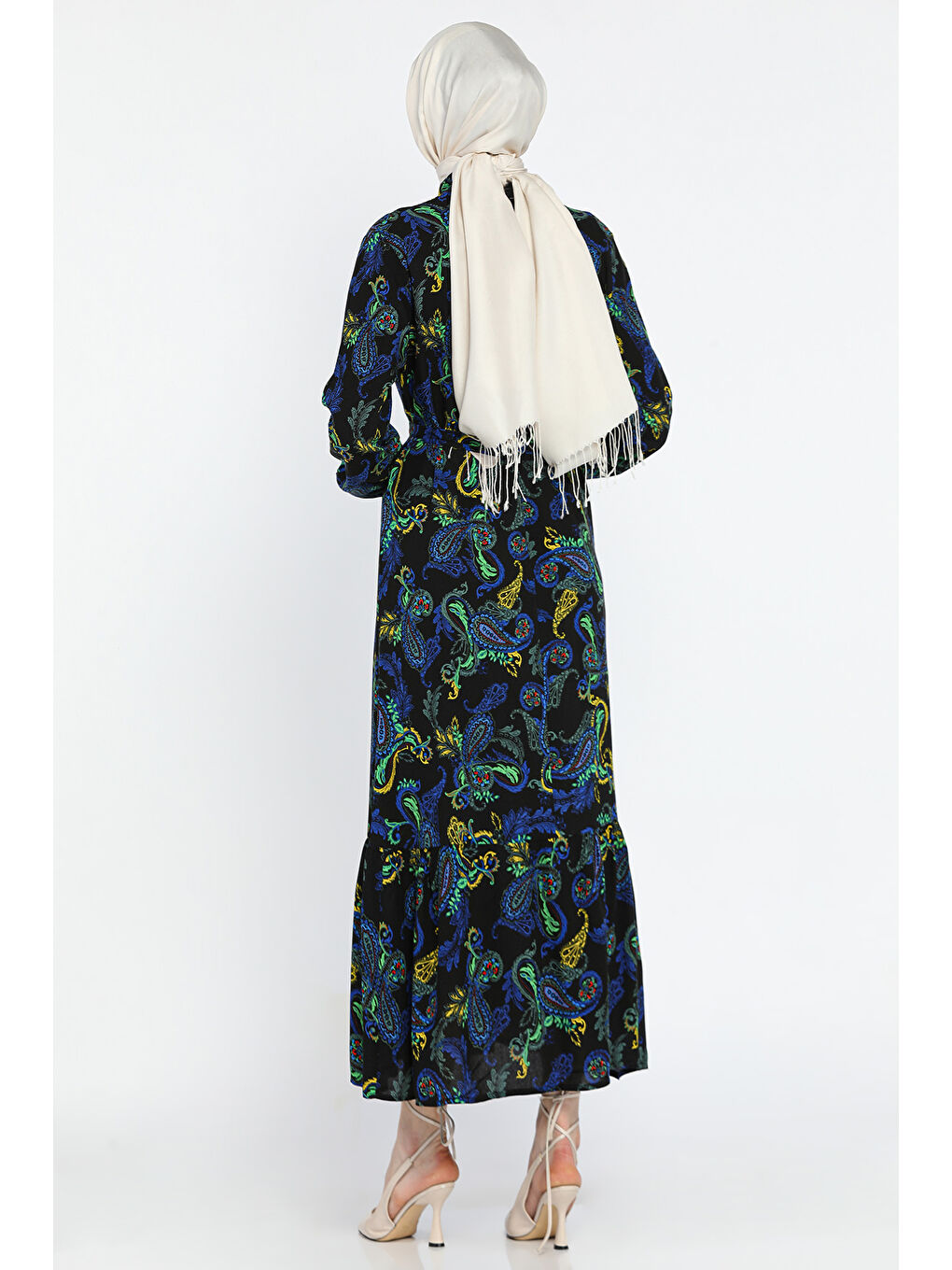 Siyah Etnik Desen Bel Kuşaklı Tesettür Viskon Elbise-4