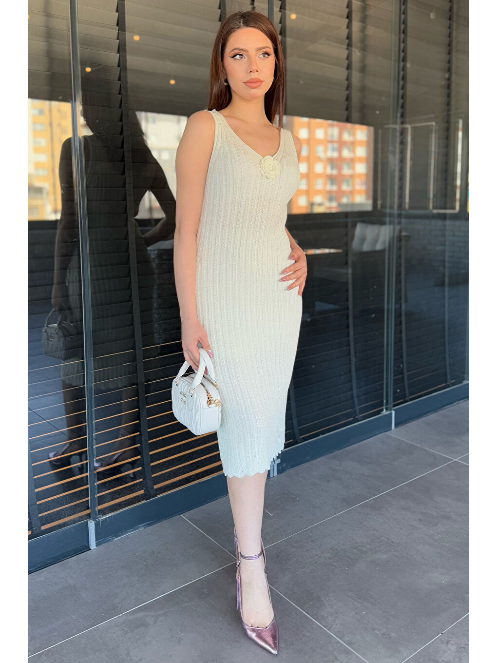 Ekru Gül Detaylı Kadın Örme Triko Elbise ( İçlikle Giyilmesi Önerilir)