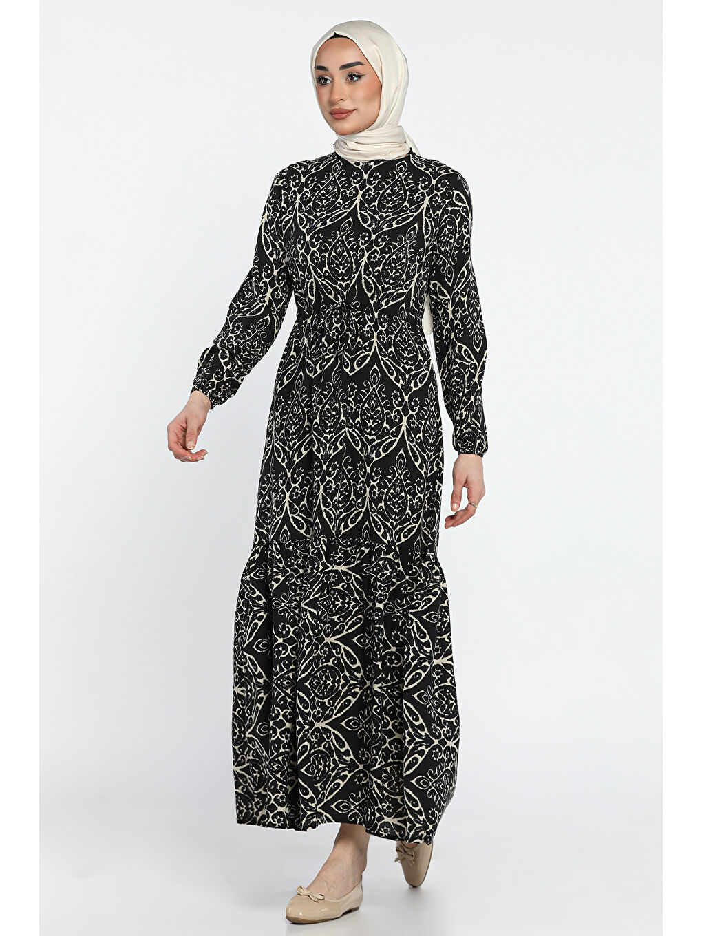 Siyah Desenli Bel Bağlamalı Tesettür Viskon Elbise-1