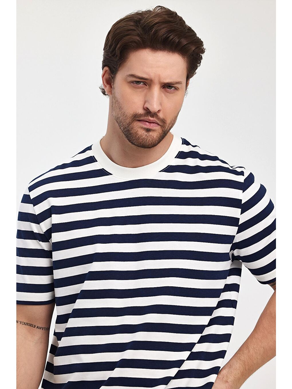 Lacivert Regular Fit Bisiklet Yaka %100 Pamuk Rahat Kesim Çizgili Erkek Tişört RF0389-2