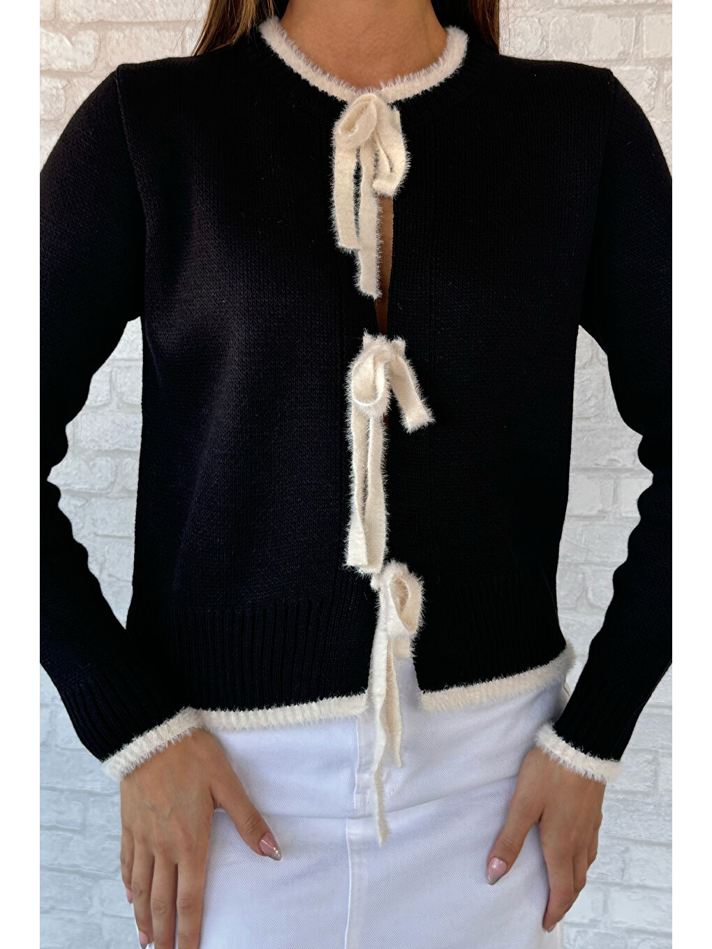 Siyah Ön Bağlamalı Kadın Triko Ceket-2