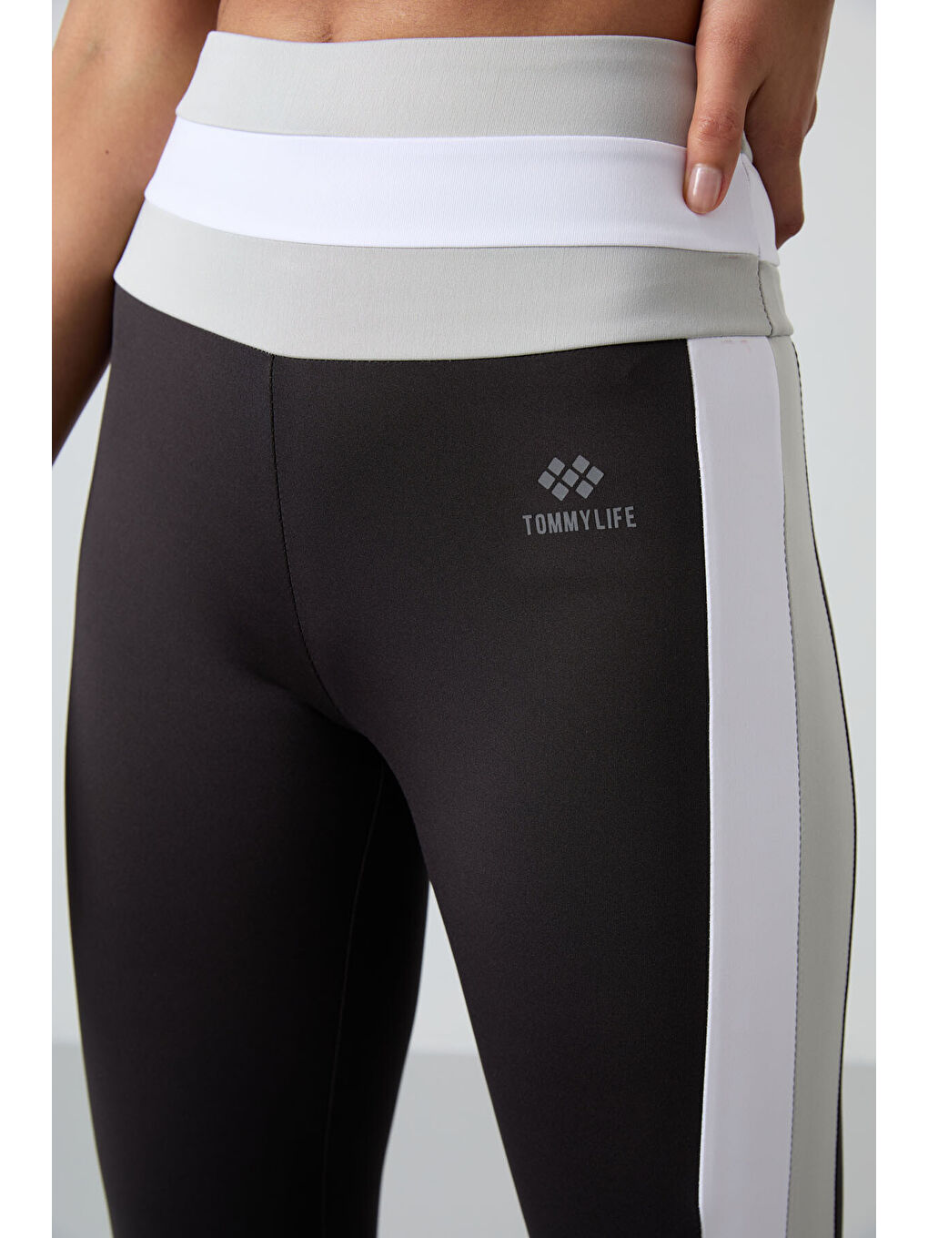 Bej Taş - Siyah Polyester Esnek Standart Fit Performans Kadın Tayt Takım - 95335-2