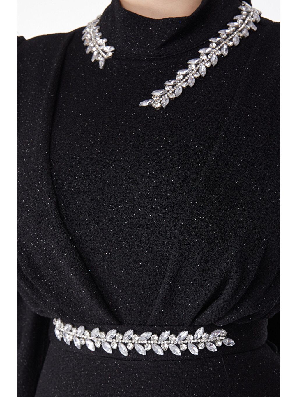 Düz Hakim Yaka Kadın Siyah Simli Yaka Taş Detaylı Abiye Elbise - 24594-6