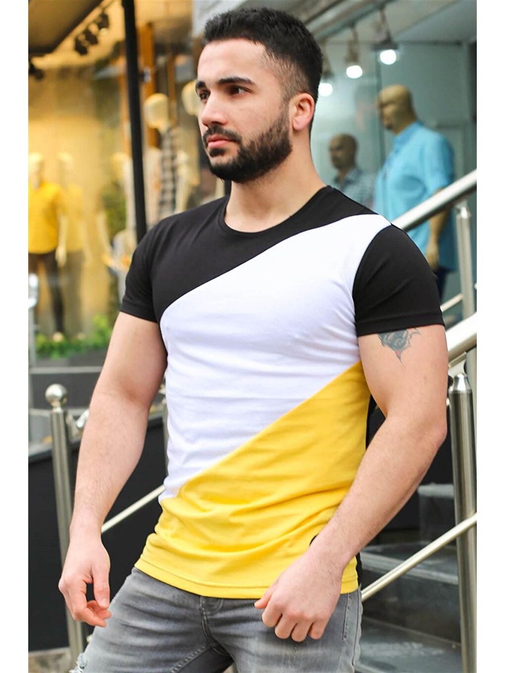 Renk Bloklu Siyah %100 Pamuk Tişört 3018-1