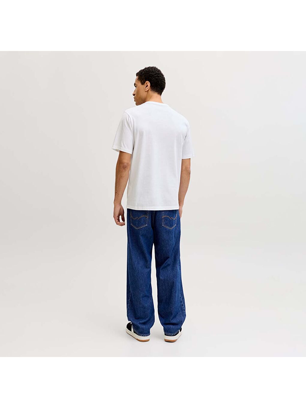 College Logo Erkek Beyaz Tişört-1