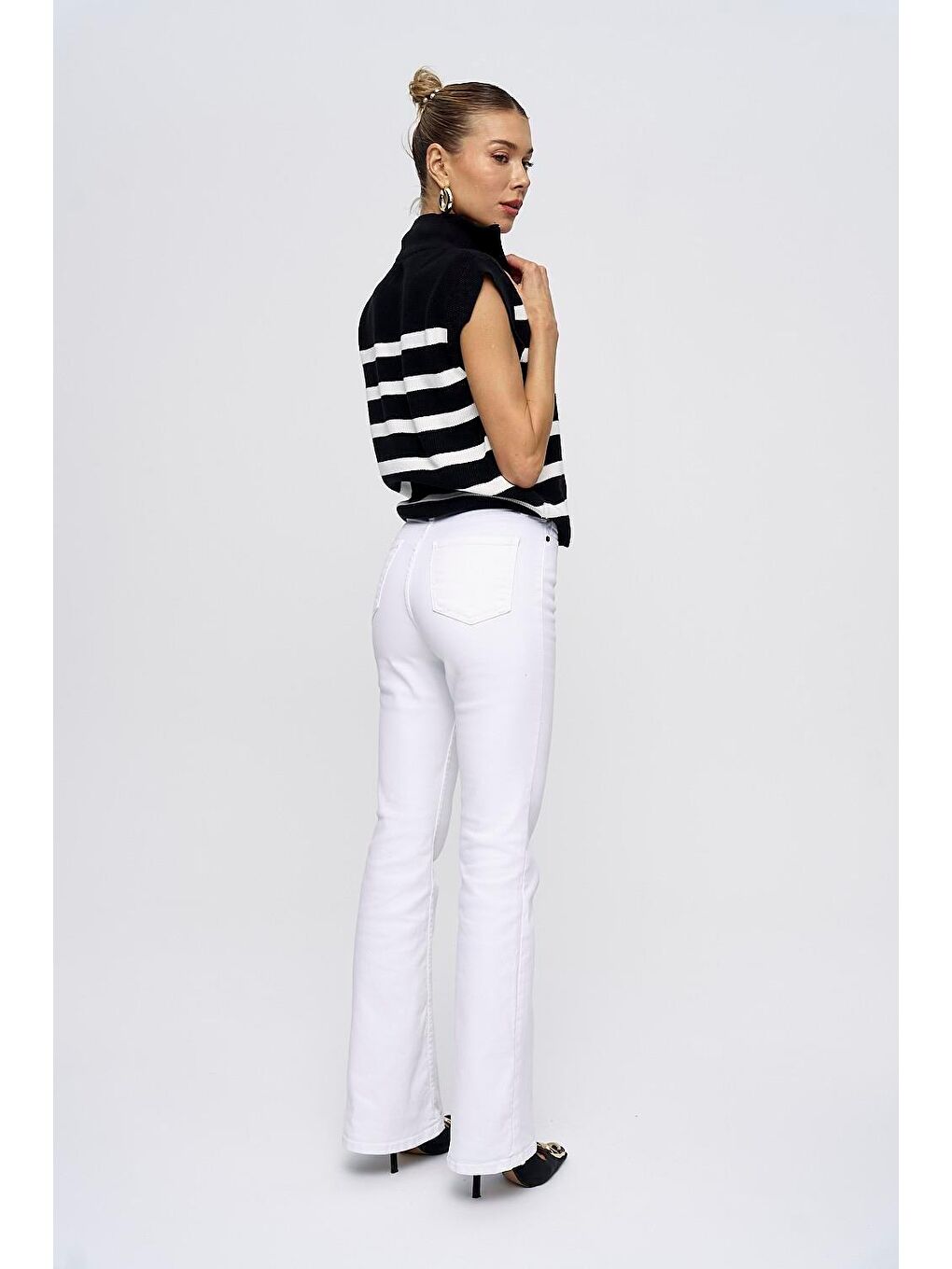 İspanyol Paça Yüksek Bel Beyaz Kadın Jean Pantolon-3