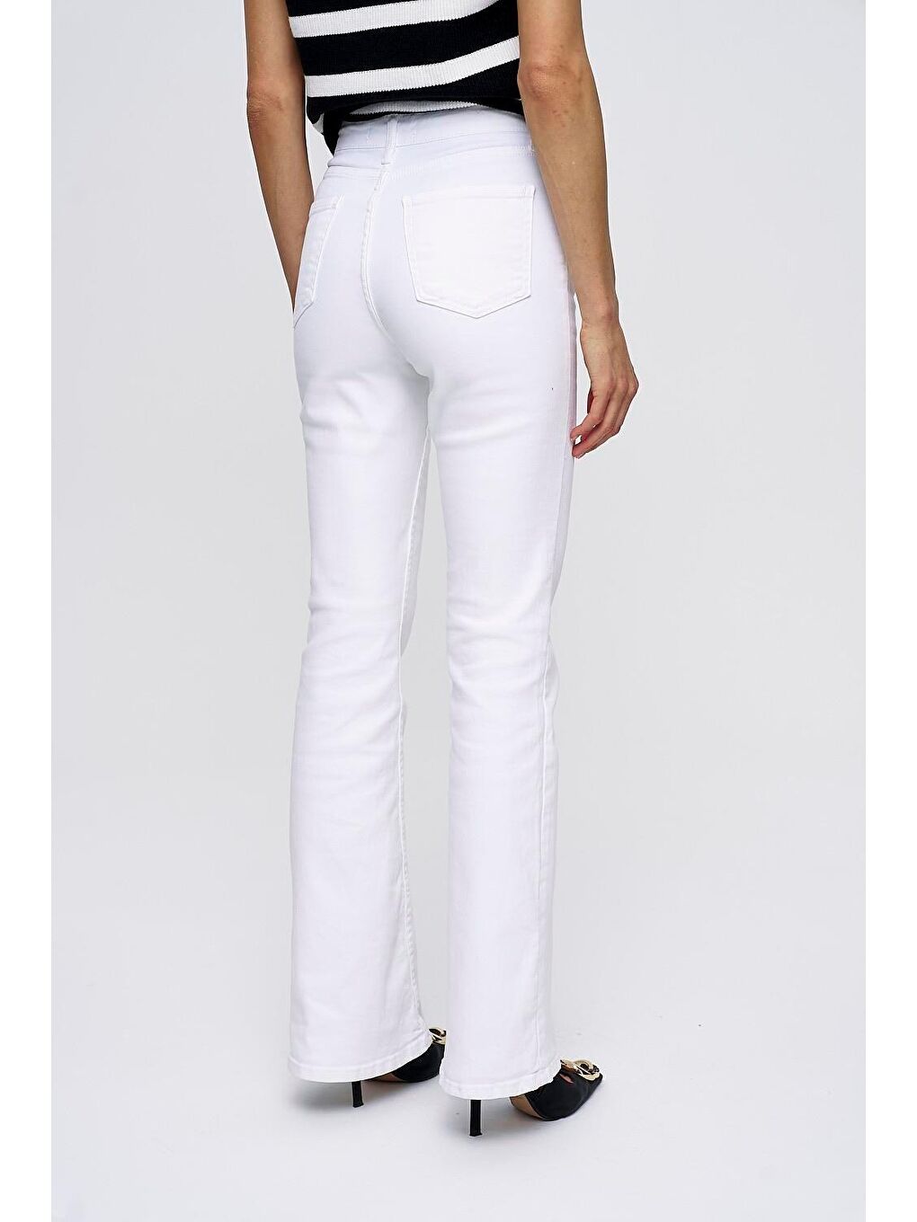 İspanyol Paça Yüksek Bel Beyaz Kadın Jean Pantolon-5