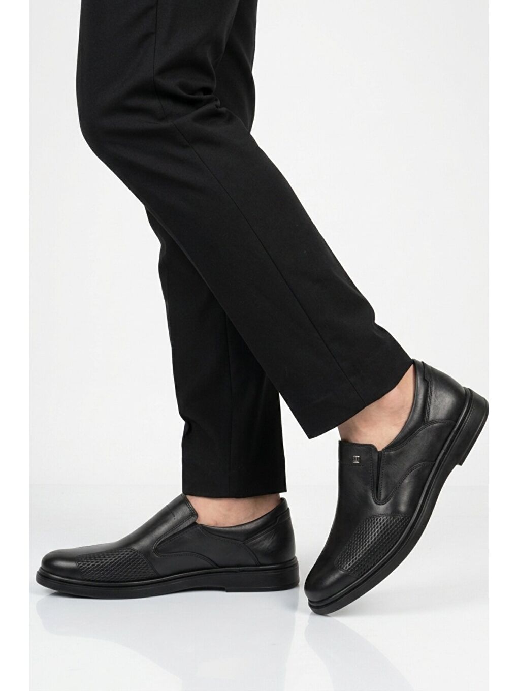 Siyah Hakiki Deri Erkek Casual Ayakkabı 320 M-1