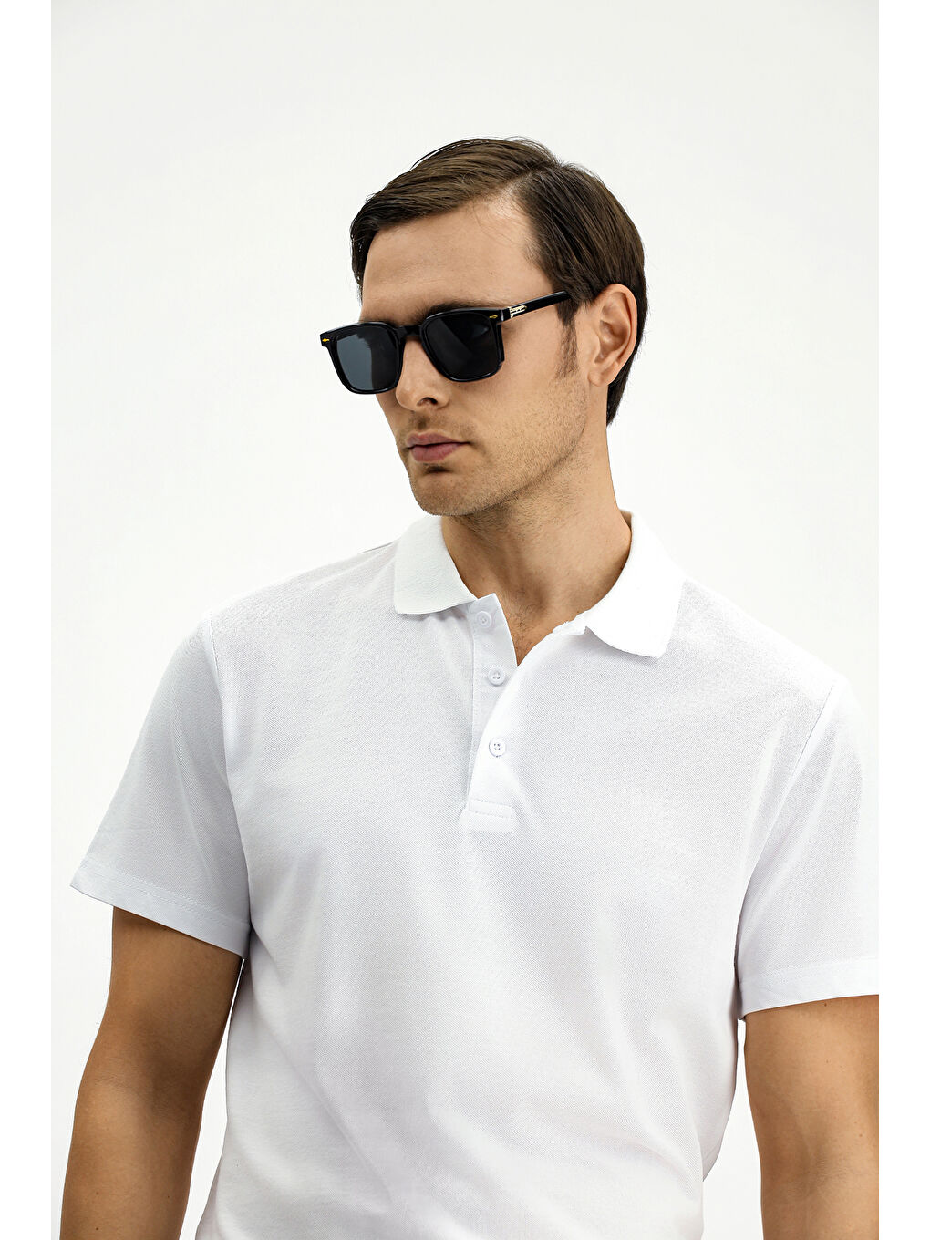 Beyaz Slim Fit Dar Kesim Pamuklu Polo Yaka Tişört