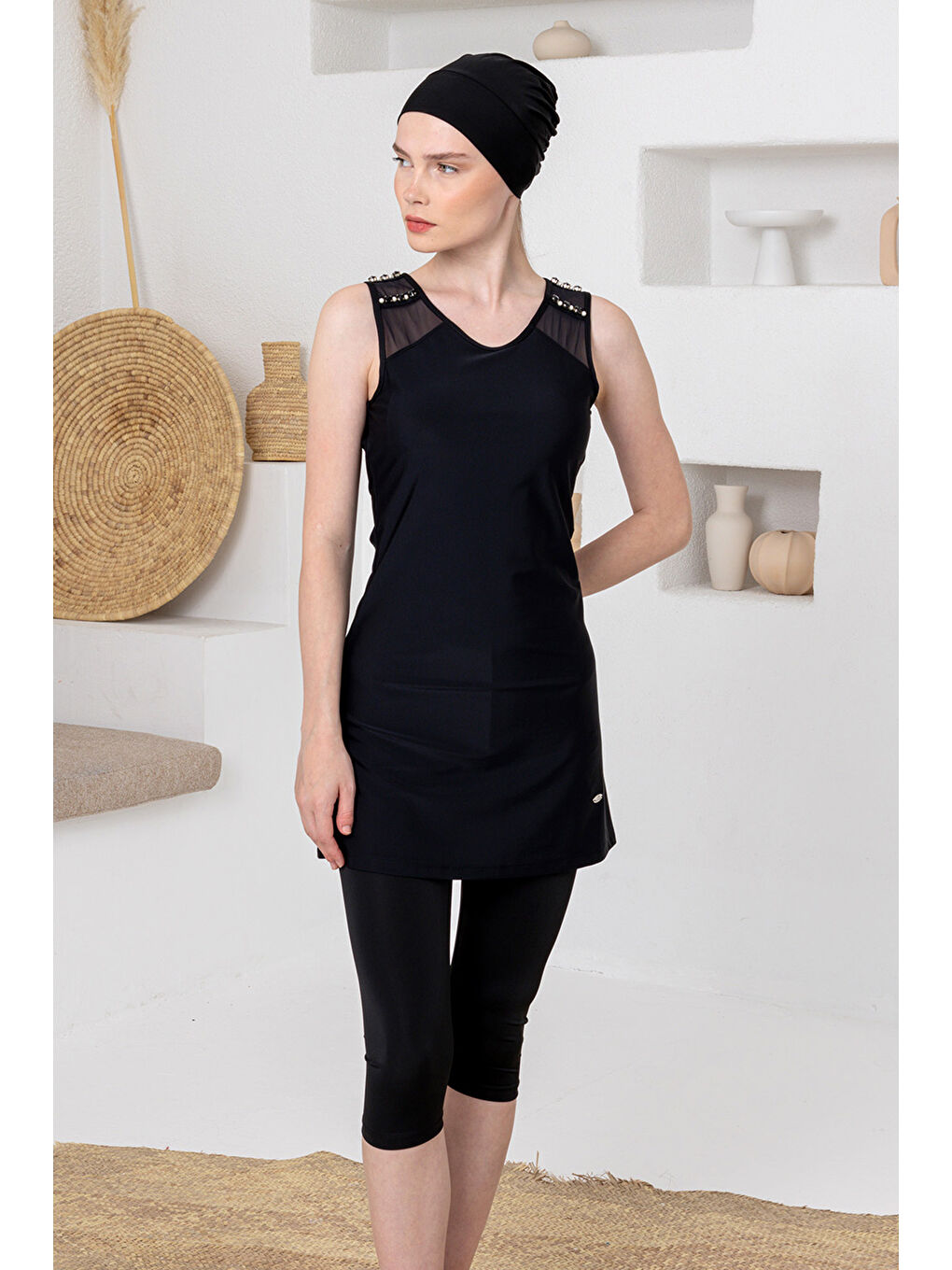 UV Korumalı Boncuk Detay Elastanlı Sıfır Kol Yarı Kapalı Mayo 1626 Siyah03-1