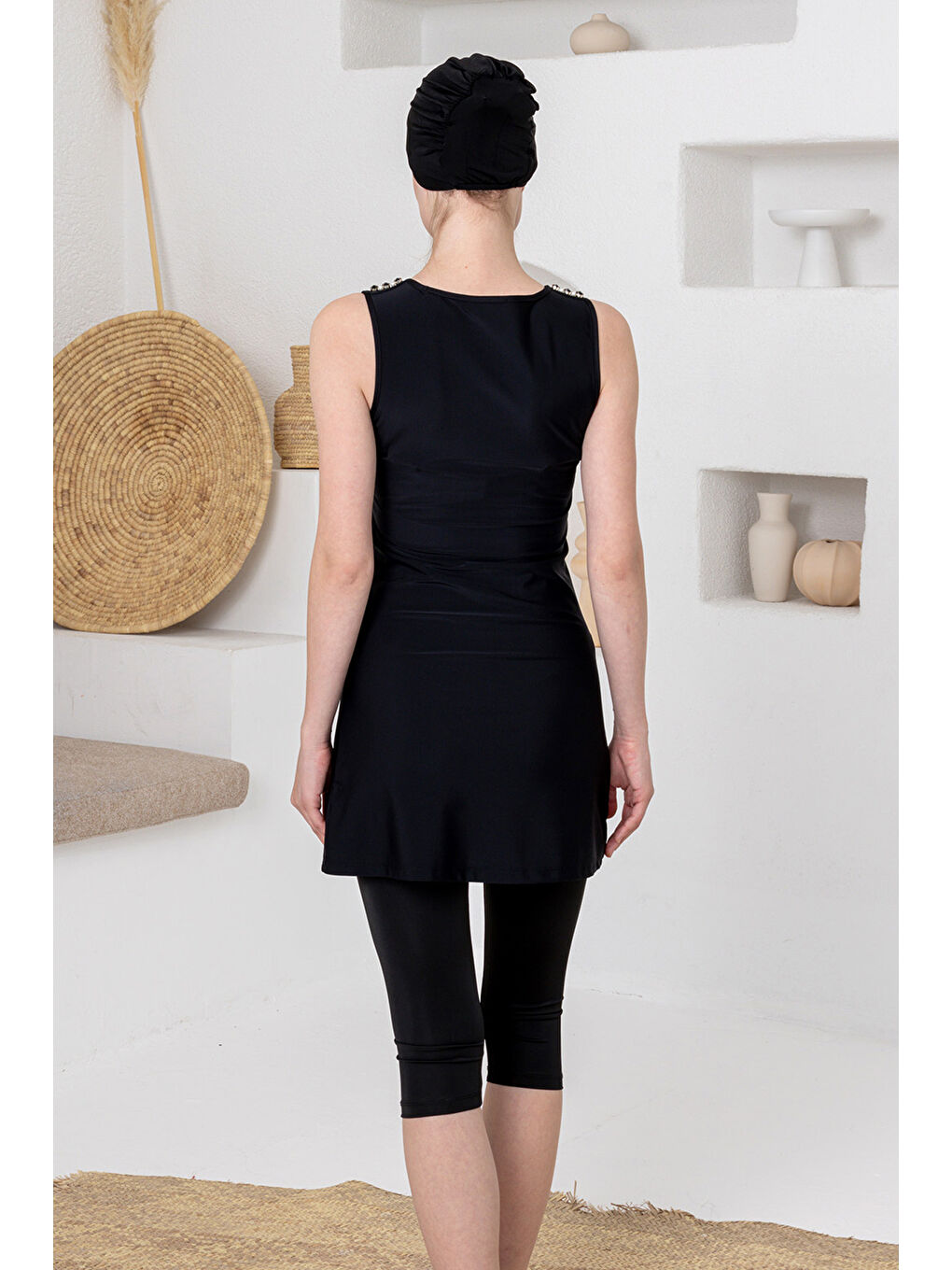 UV Korumalı Boncuk Detay Elastanlı Sıfır Kol Yarı Kapalı Mayo 1626 Siyah03-2