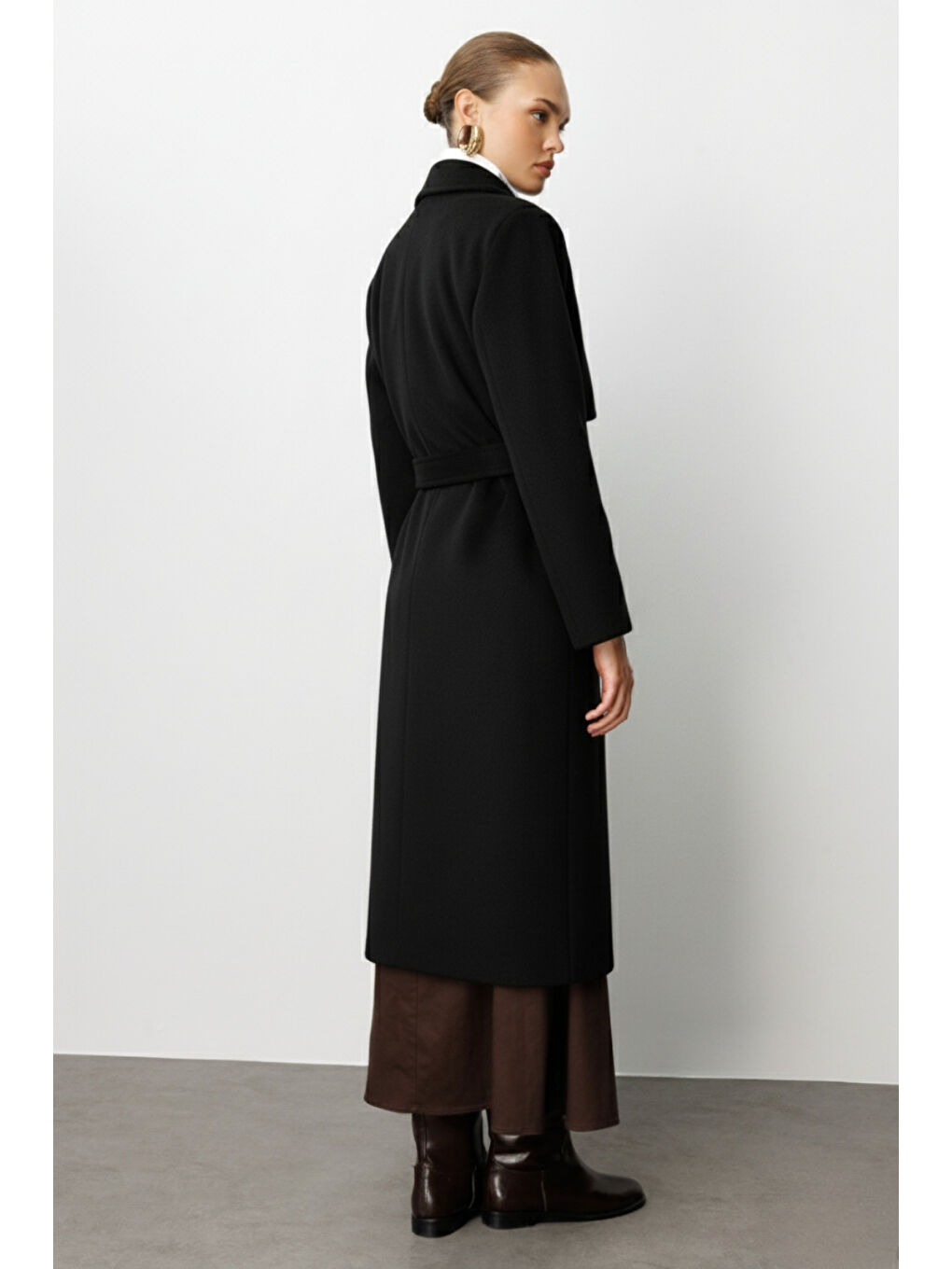 Yünlü Kaşe Dokulu Siyah Uzun Trençkot Kaban-2