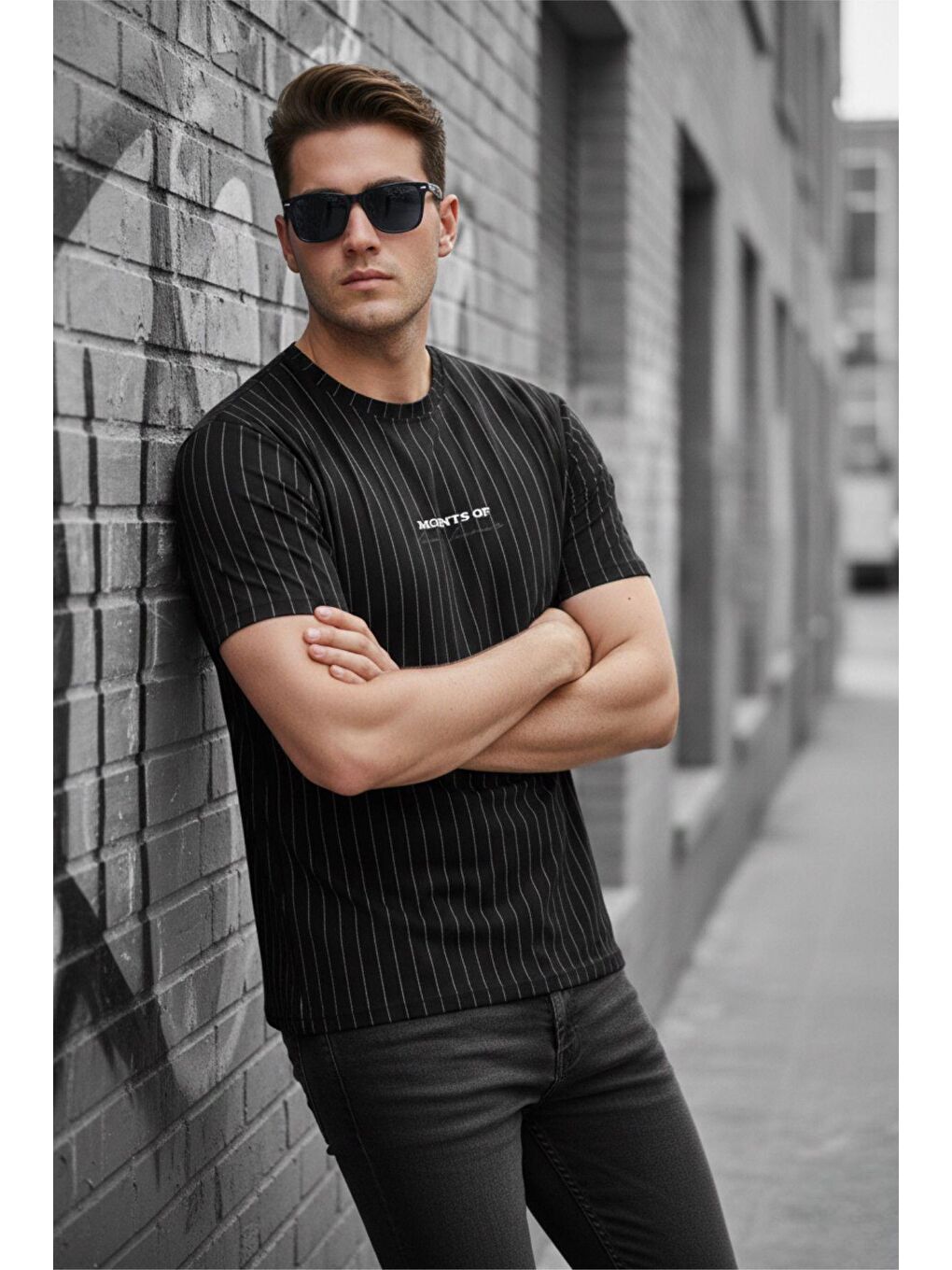 Siyah Moments Of Baskılı İnce Çizgili Premium Jakarlı Slim Fit Elastanlı Erkek T-Shirt-1