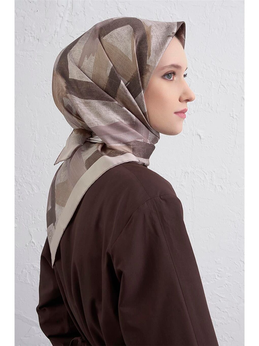 Bej Saf İpek Sura Eşarp 9413D 07-1