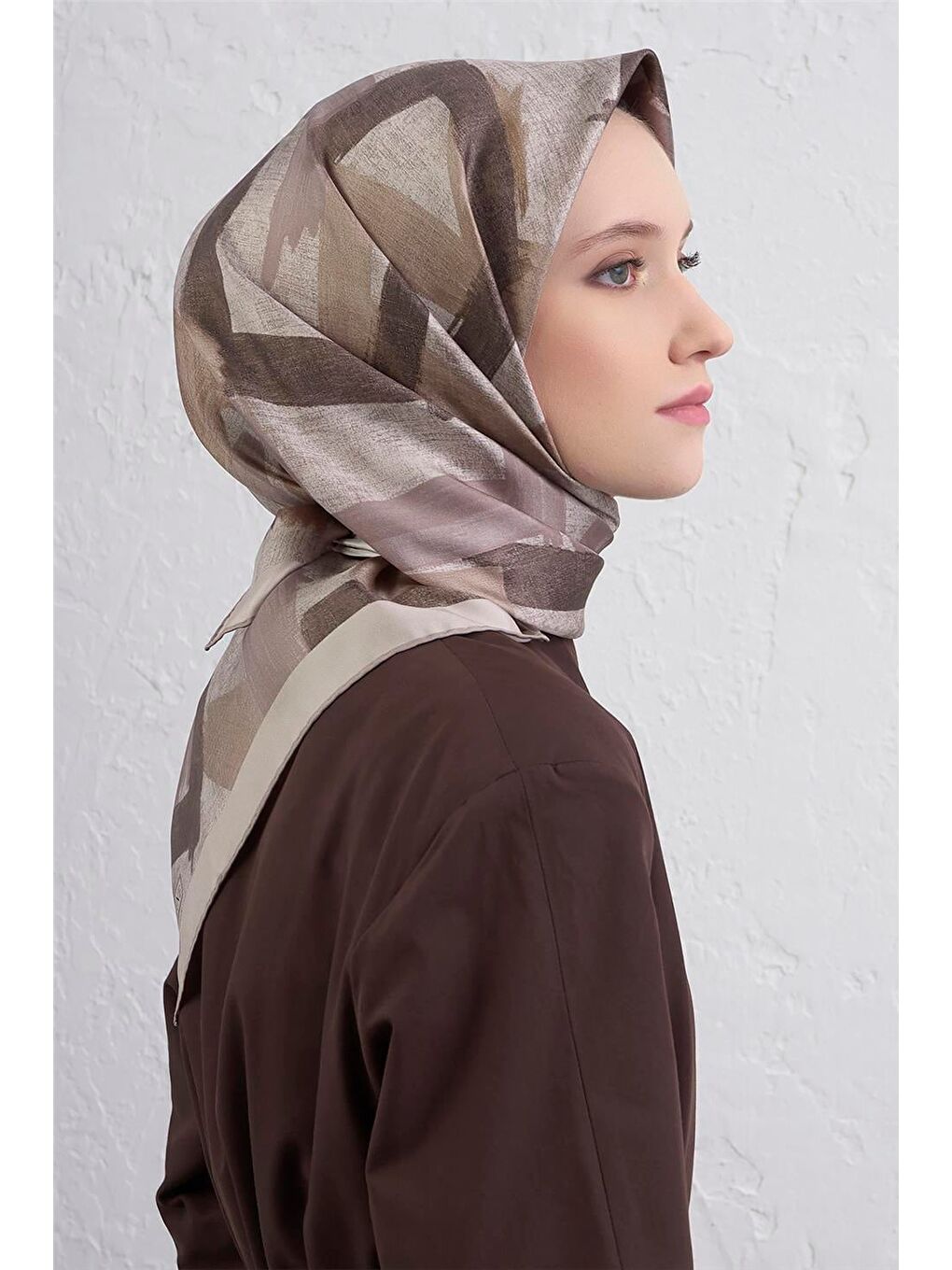 Bej Saf İpek Sura Eşarp 9413D 07-2