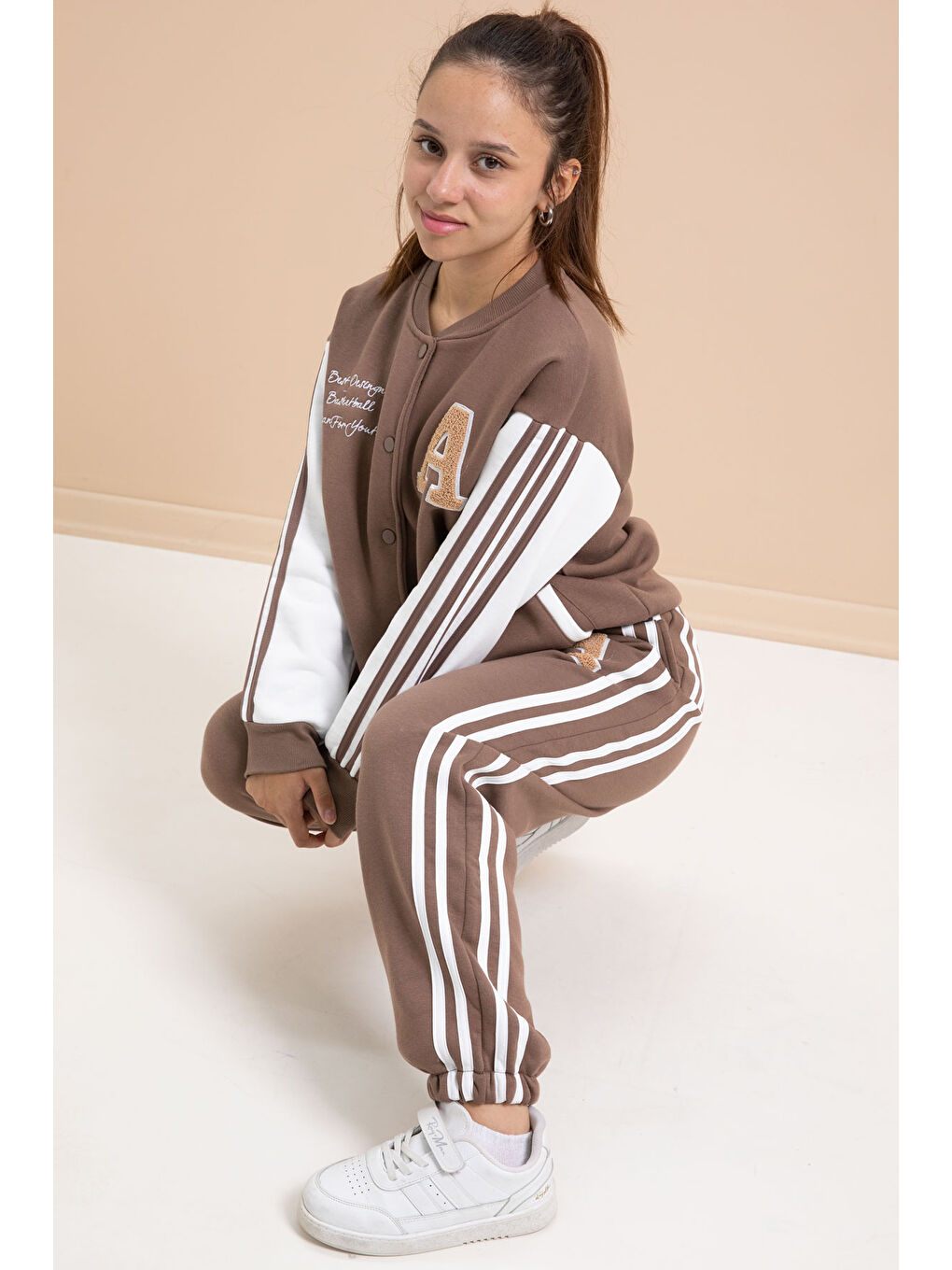 Kahverengi Kahve Yazılı Kolej Ceketli Kız Çocuk Şeritli 3 İplik Şardonlu Eşofman Takımı 21295-3