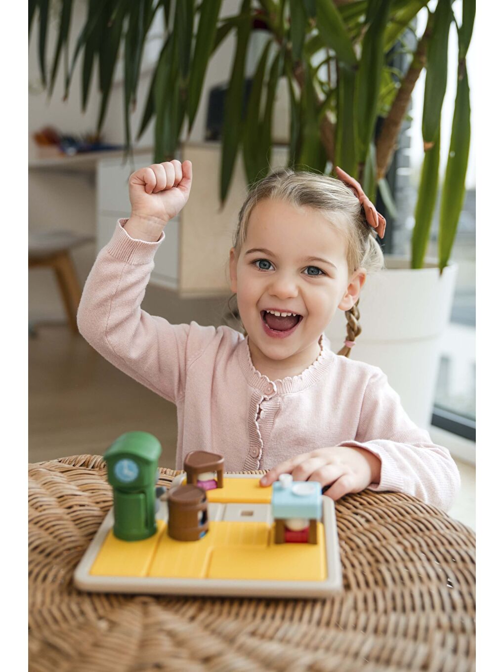 SmartGames The Wolf and The 7 Goats-4