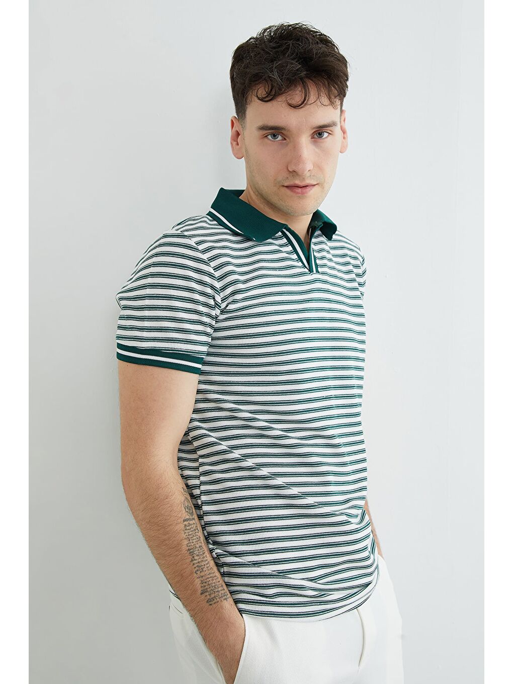 Yeşil Çizgili Polo Yaka Tişört-4