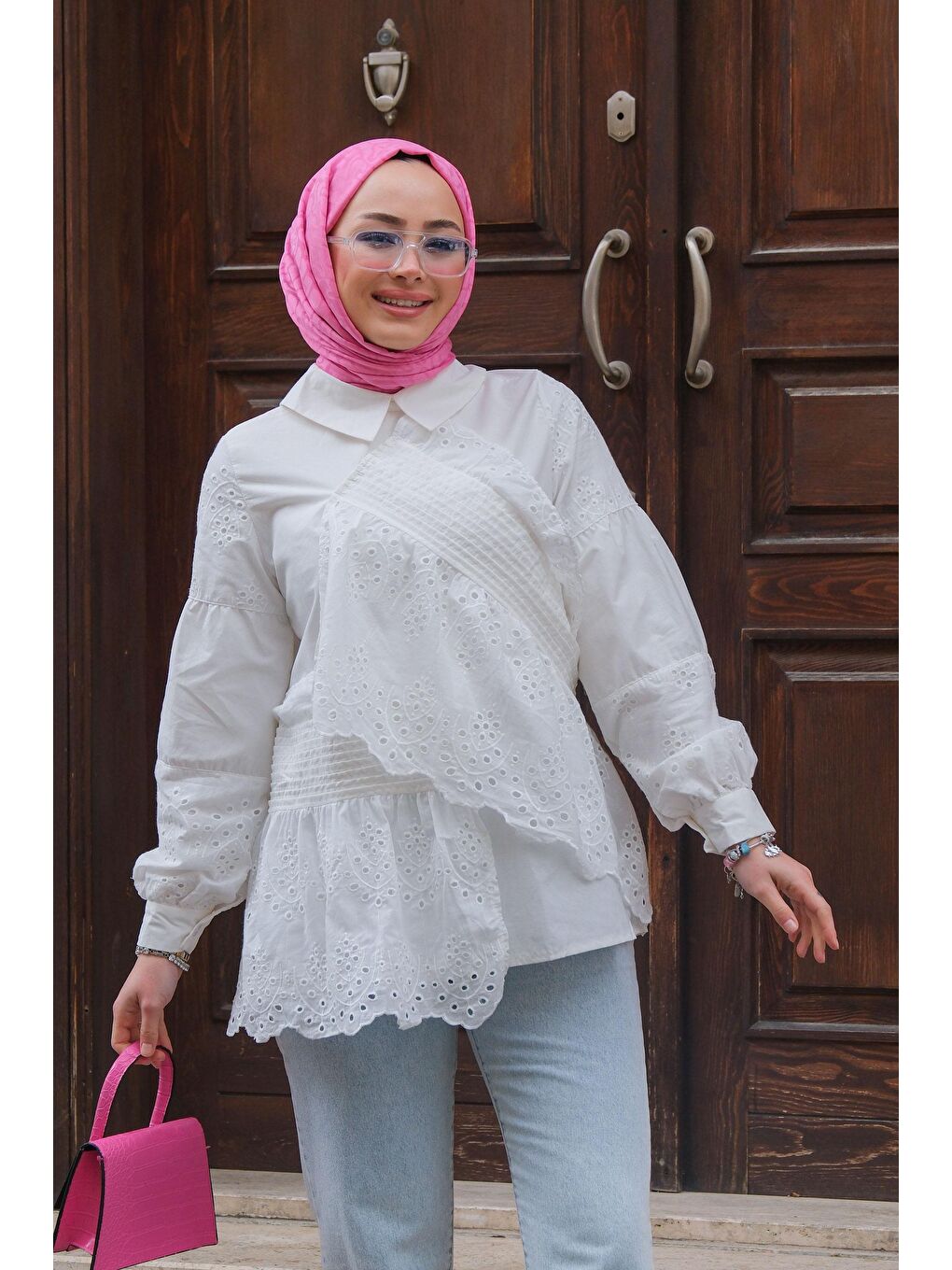 Brode Dantel Detaylı Gömlek Beyaz