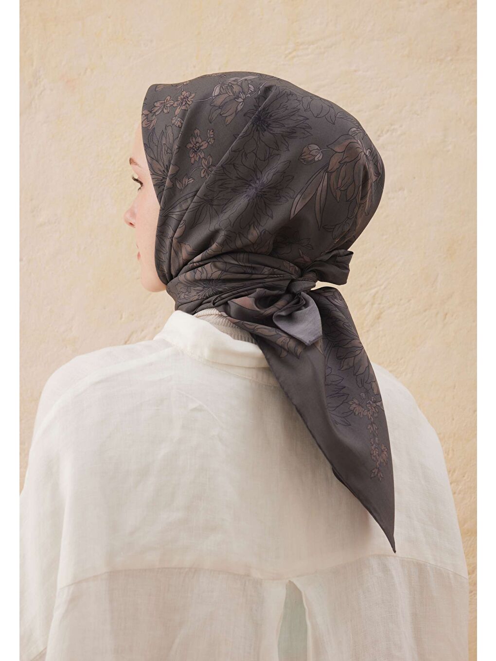 Kahverengi Aster Desen Pamuk İpek Eşarp Koyu Kahve-3