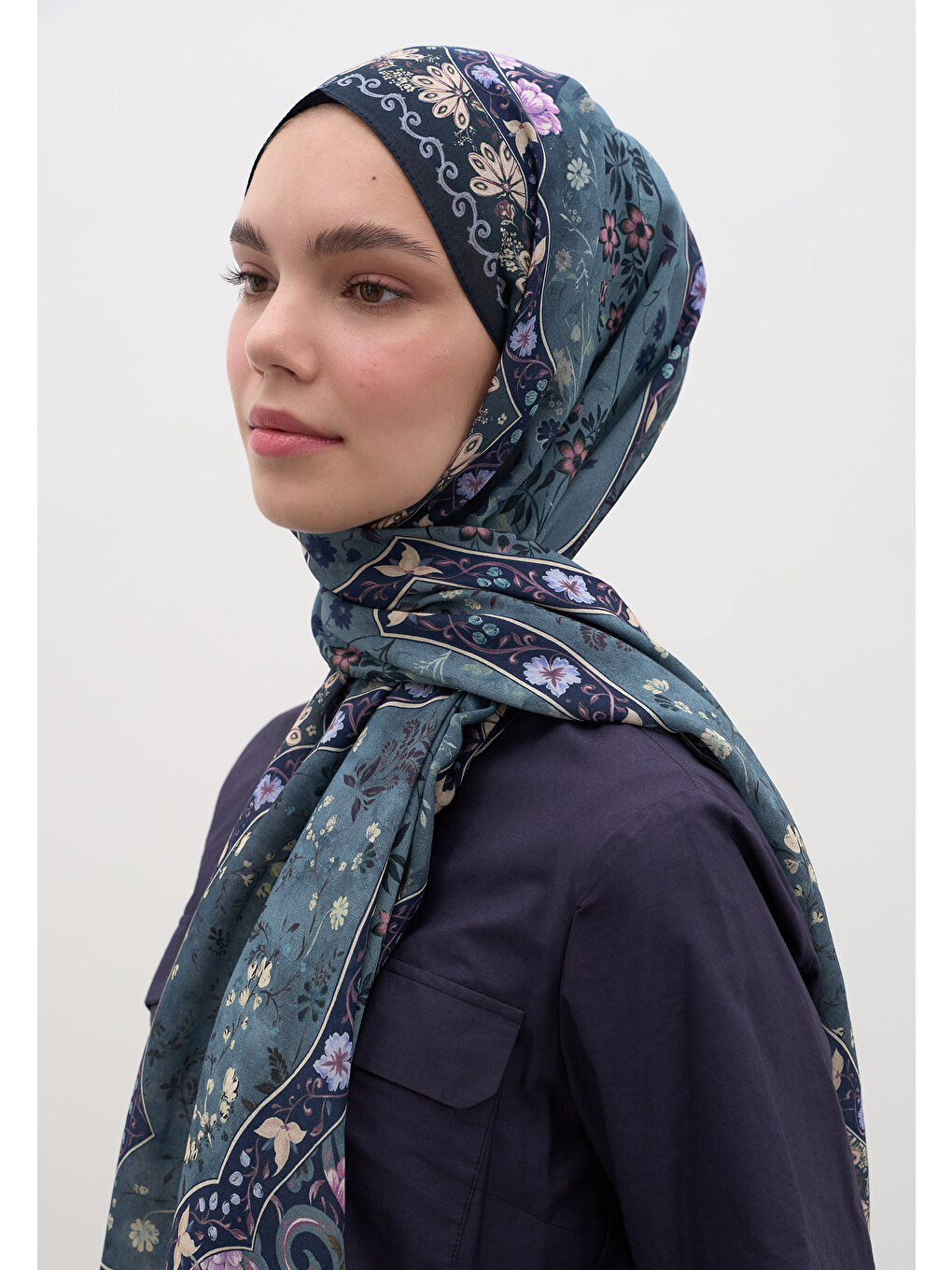 Berthe Desen Şal Lacivert-2