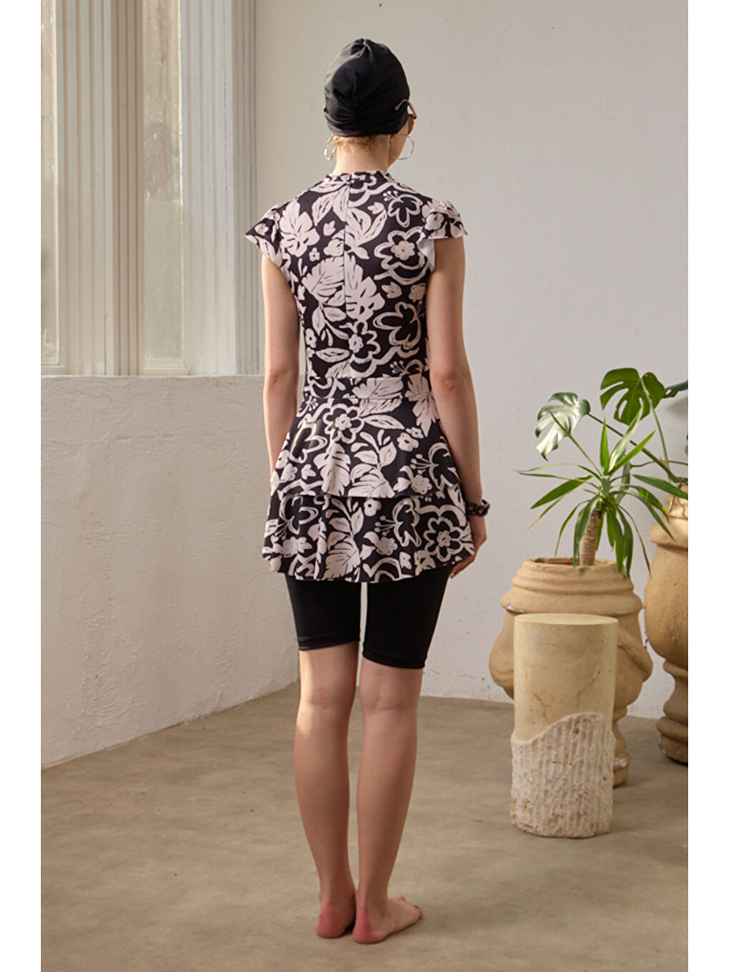 Elastanlı Kısa Kol Desenli Yarı Kapalı Mayo Fırfır Detaylı T1024-402 Siyah-4