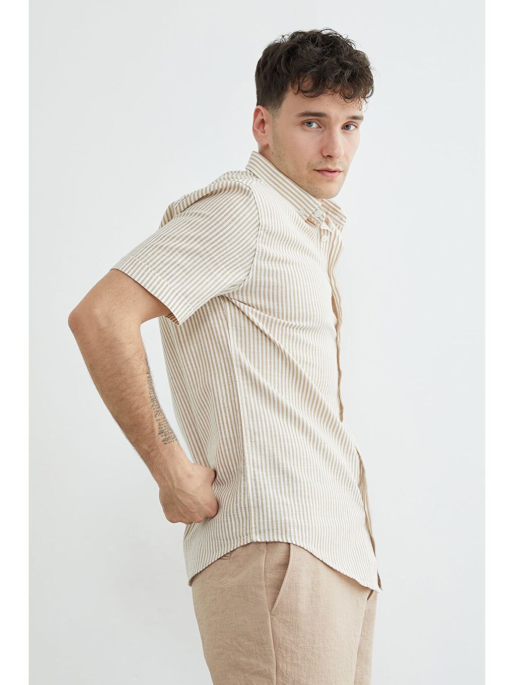 Bej Çizgili Keten Görünümlü Kısa Kol Gömlek-4