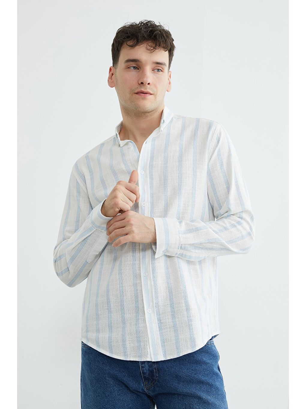 Mavi Çizgili Keten Görünümlü Gömlek-1