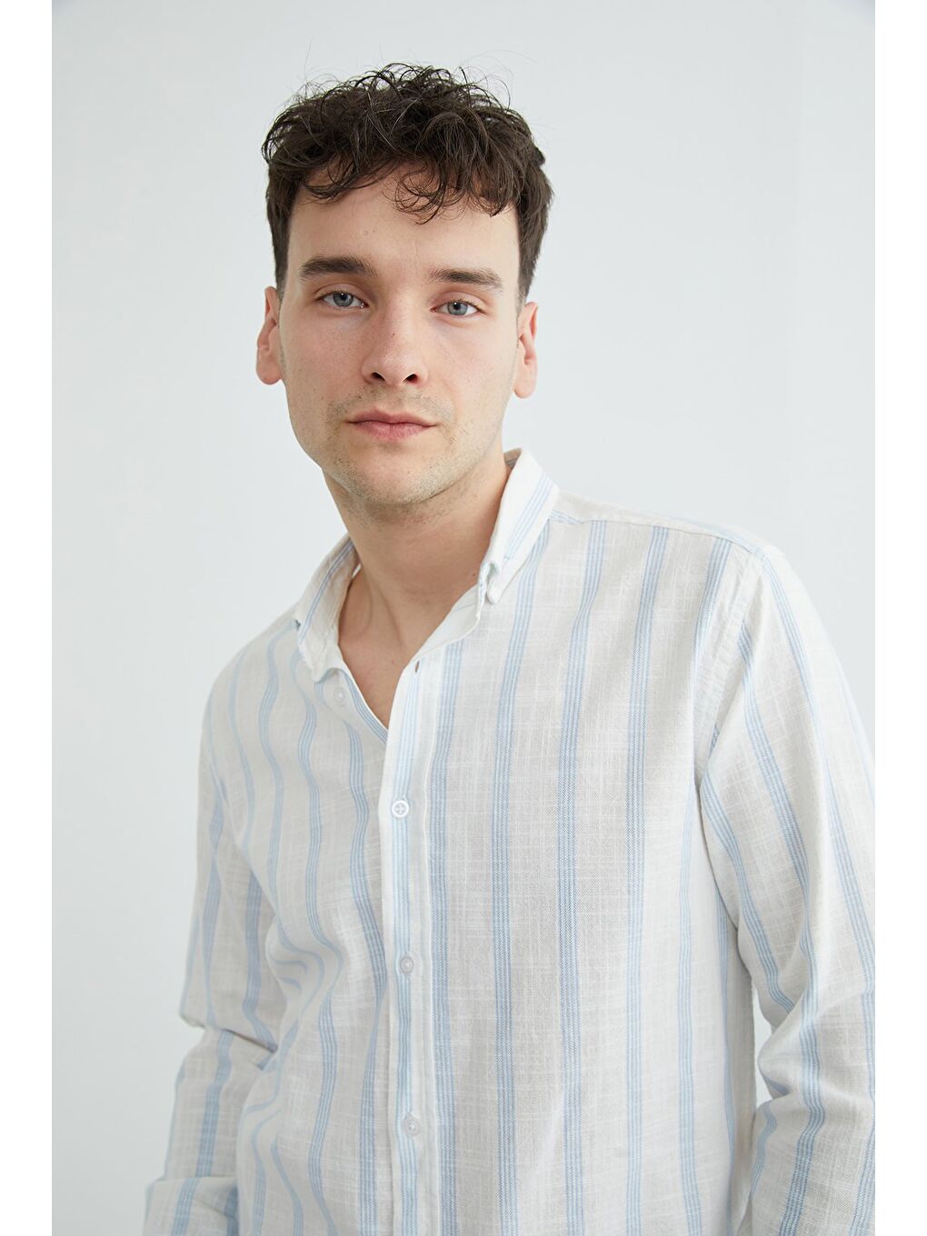 Mavi Çizgili Keten Görünümlü Gömlek-4