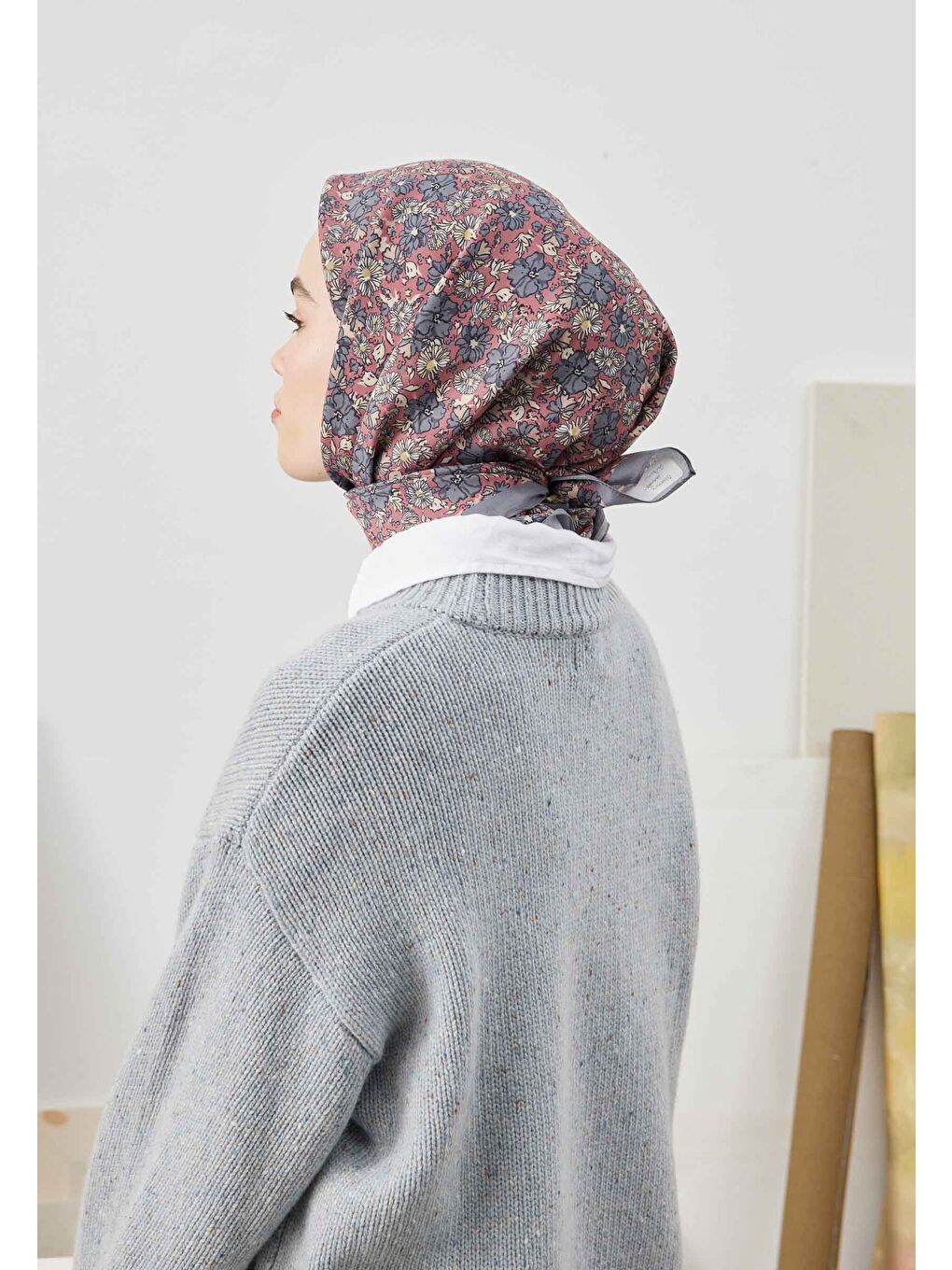 Pembe Bloomıng Garden Desen Pamuk İpek Eşarp Gülkurusu-3