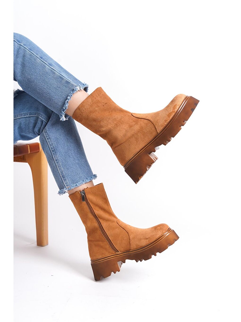 Bej Yuvarlak Burunlu Streç Yandan Fermuarlı Kadın Bot-4