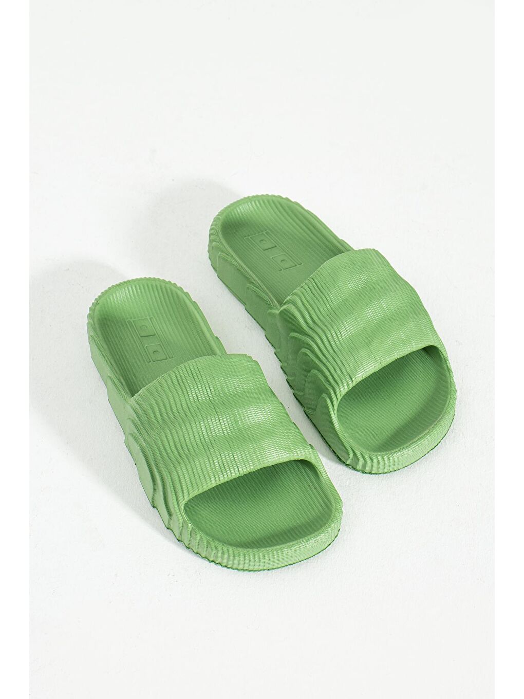 Yeşil Desenli Eva Comfort Taban GünlükKadın Terlik (36- 45 Numara ) DNZ40-5