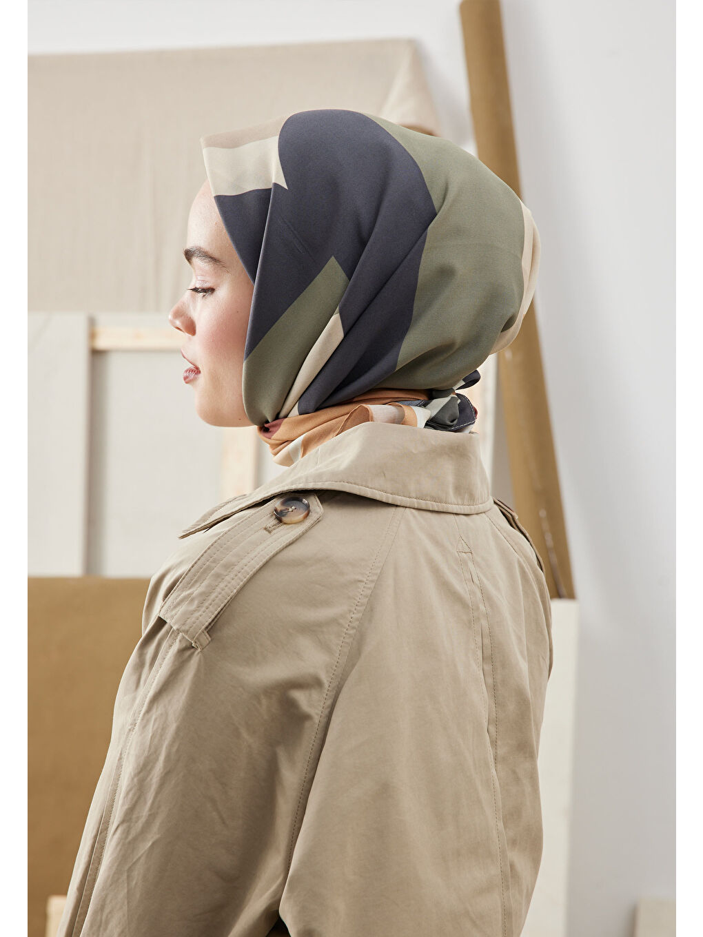 Multı Colors Desen Pamuk İpek Eşarp Haki-1