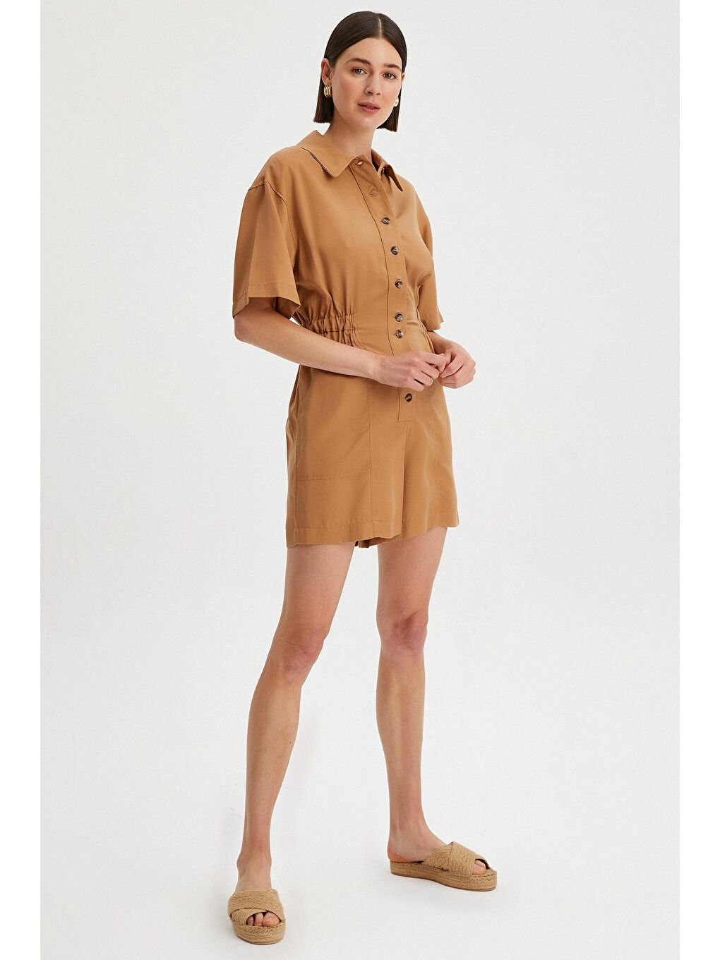 Bej Kadın Düşük Kollu Bel Lastikli Düğme Detay Tulum-3