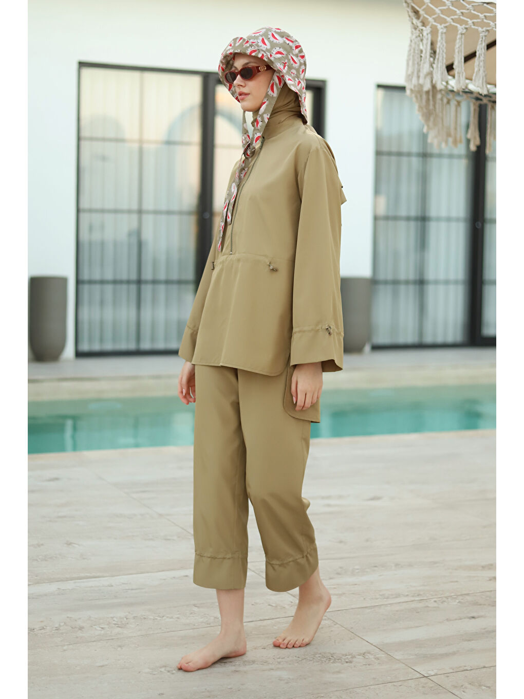 Yeşil Geniş Manşetli Yüzme Takımı Açık Kil-2