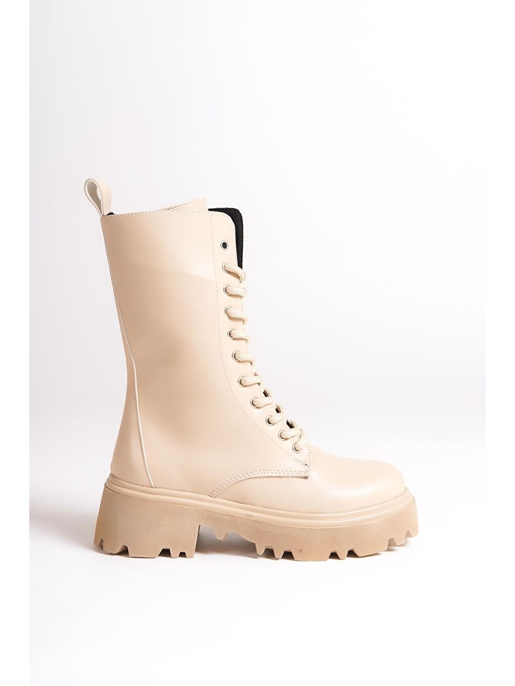 Bej Yuvarlak Burunlu Yandan Fermuarlı Bağcıklı Trak Taban Kadın Bot-3