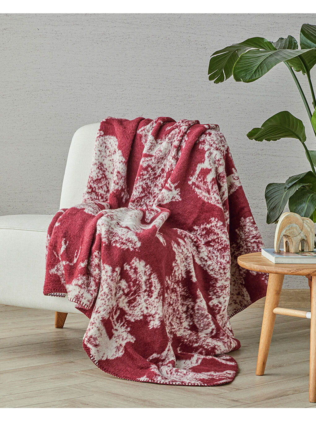 English Home Kirmizi Forest toile Akrilik Tv Battaniye 130x170 cm Kırmızı - 1