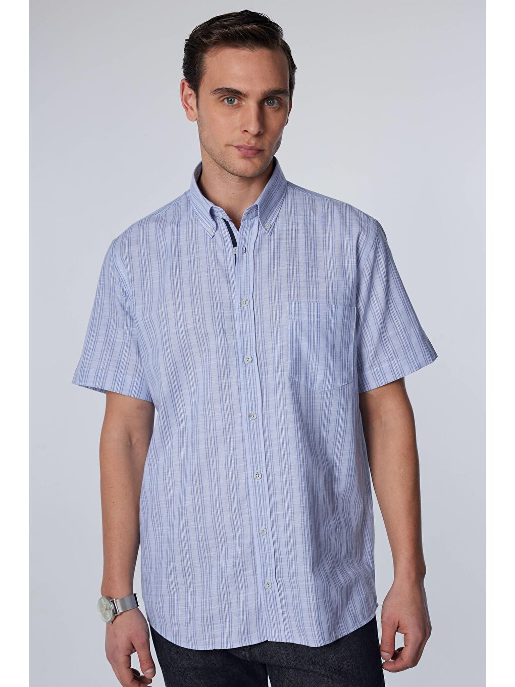 Karışık Erkek Regular Fit Klasik Kesim %100 Pamuk Keten Doku Tek Cepli Çizgili Düğmeli Yaka Gömlek