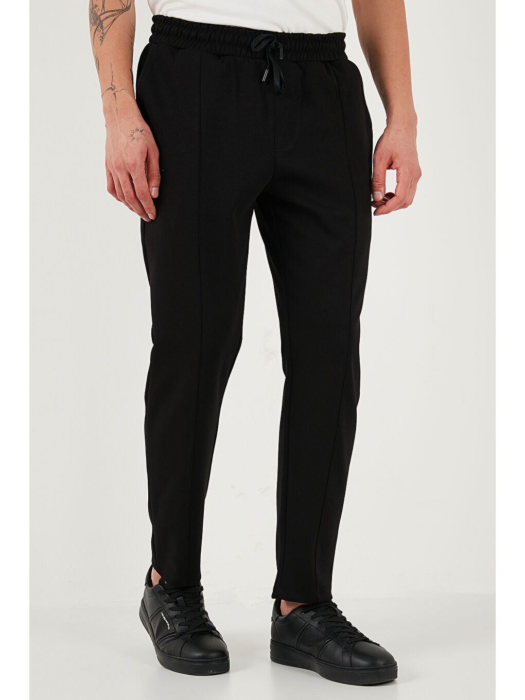 Siyah Pamuklu Slim Fit Normal Bel Daralan Paça Çimalı Pantolon 5908088