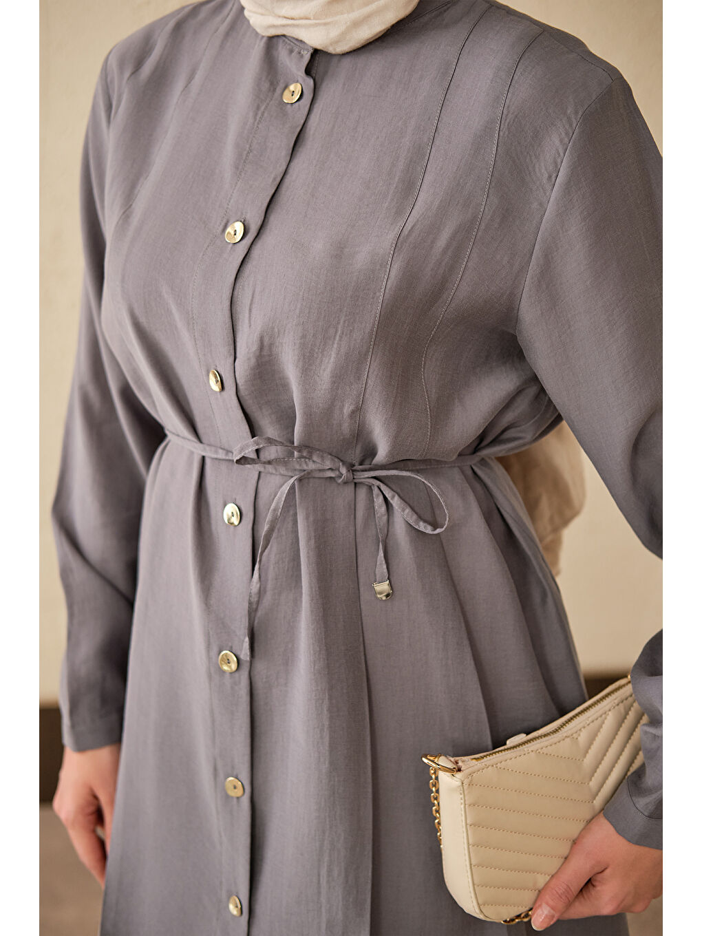 Kadın Pile Detay Bel Bağlamalı Uzun Gömlek Gri-3