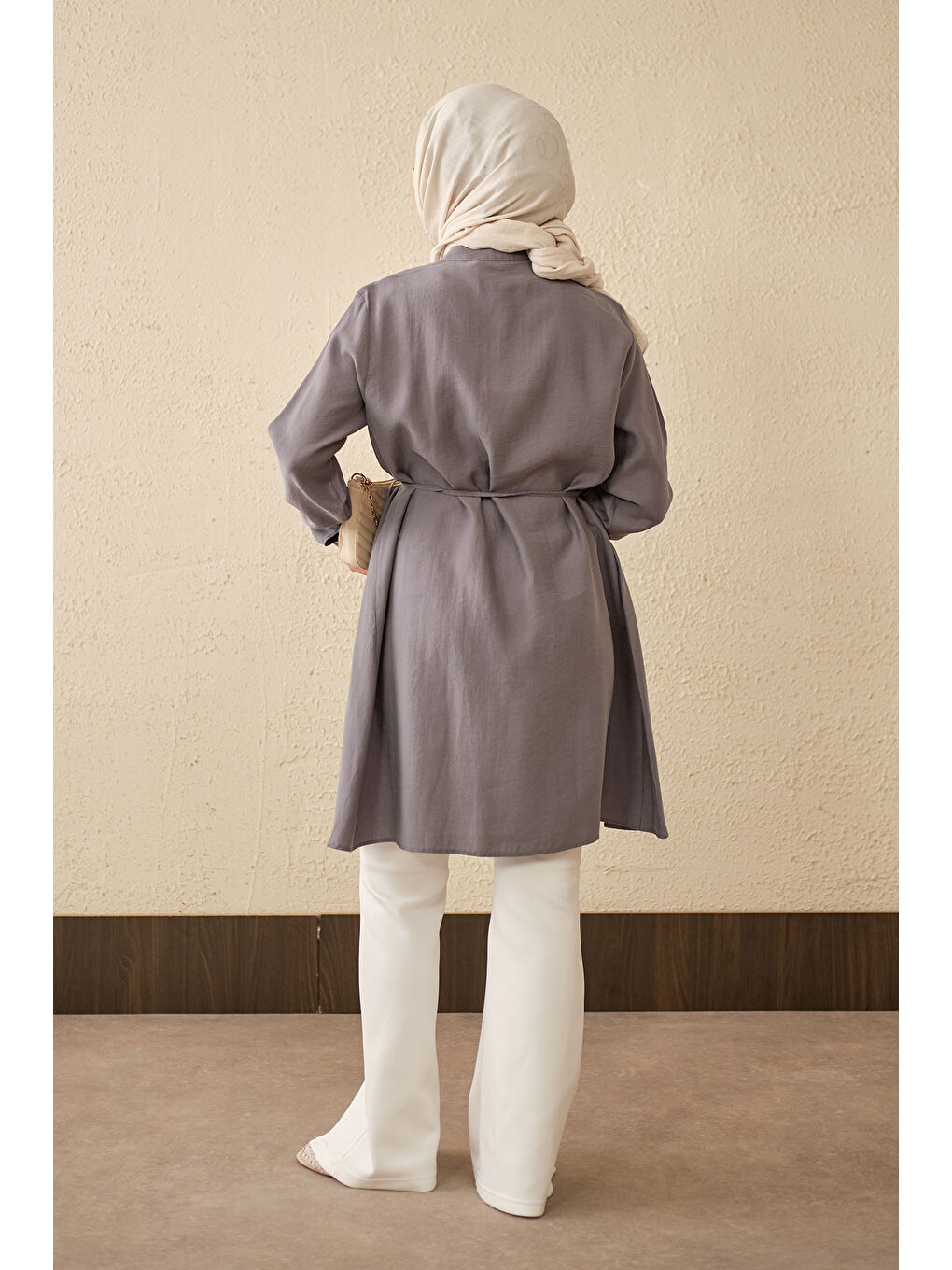 Kadın Pile Detay Bel Bağlamalı Uzun Gömlek Gri-4