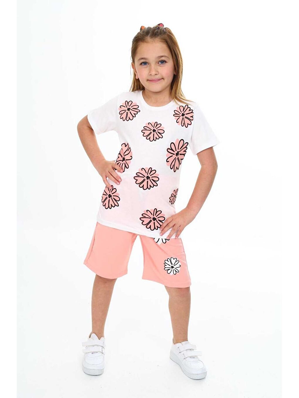 Pembe Şortlu Alt Üst Takım