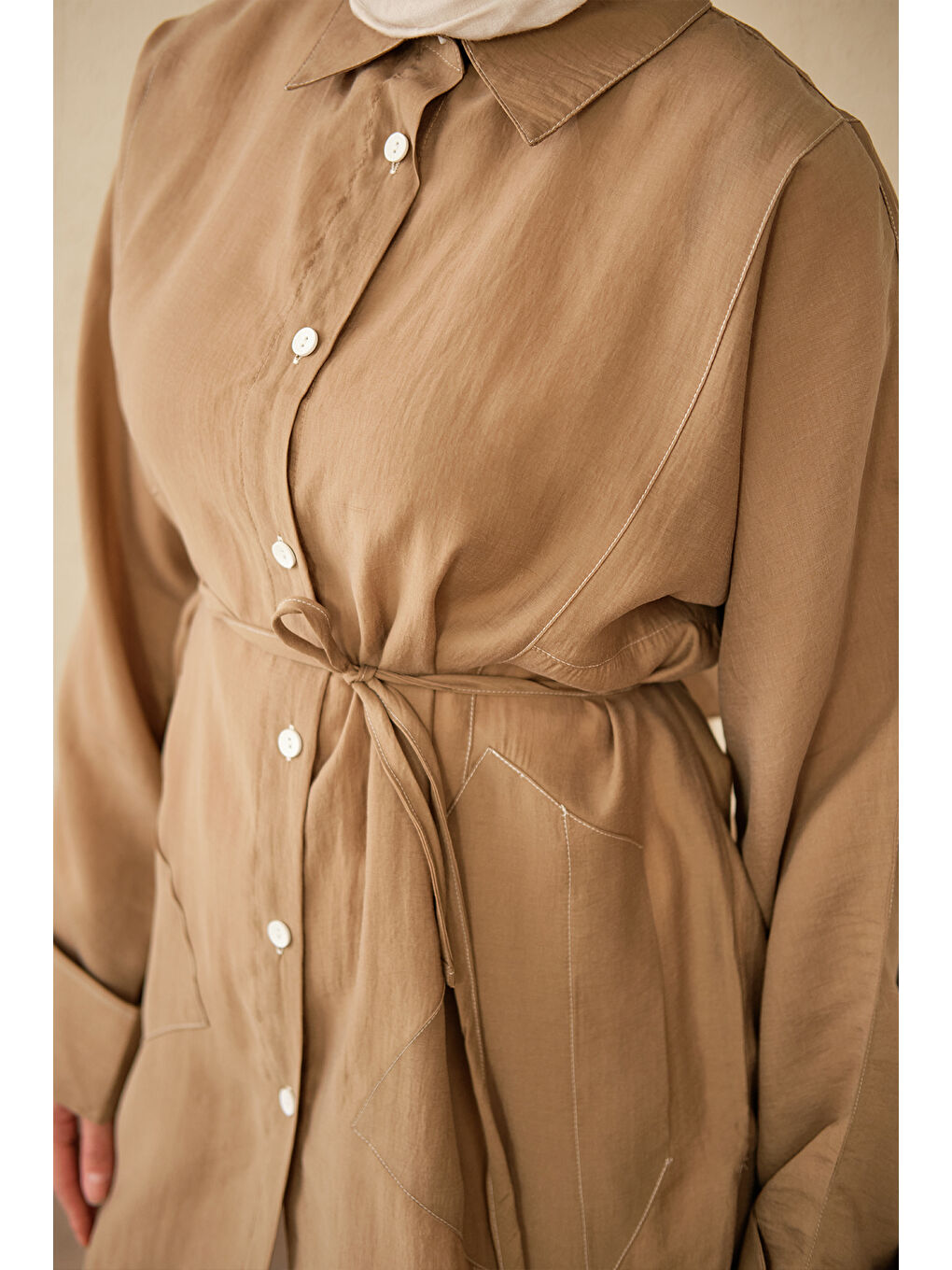 Bej Kadın Çift Cep Detay Uzun Gömlek Vizon-3