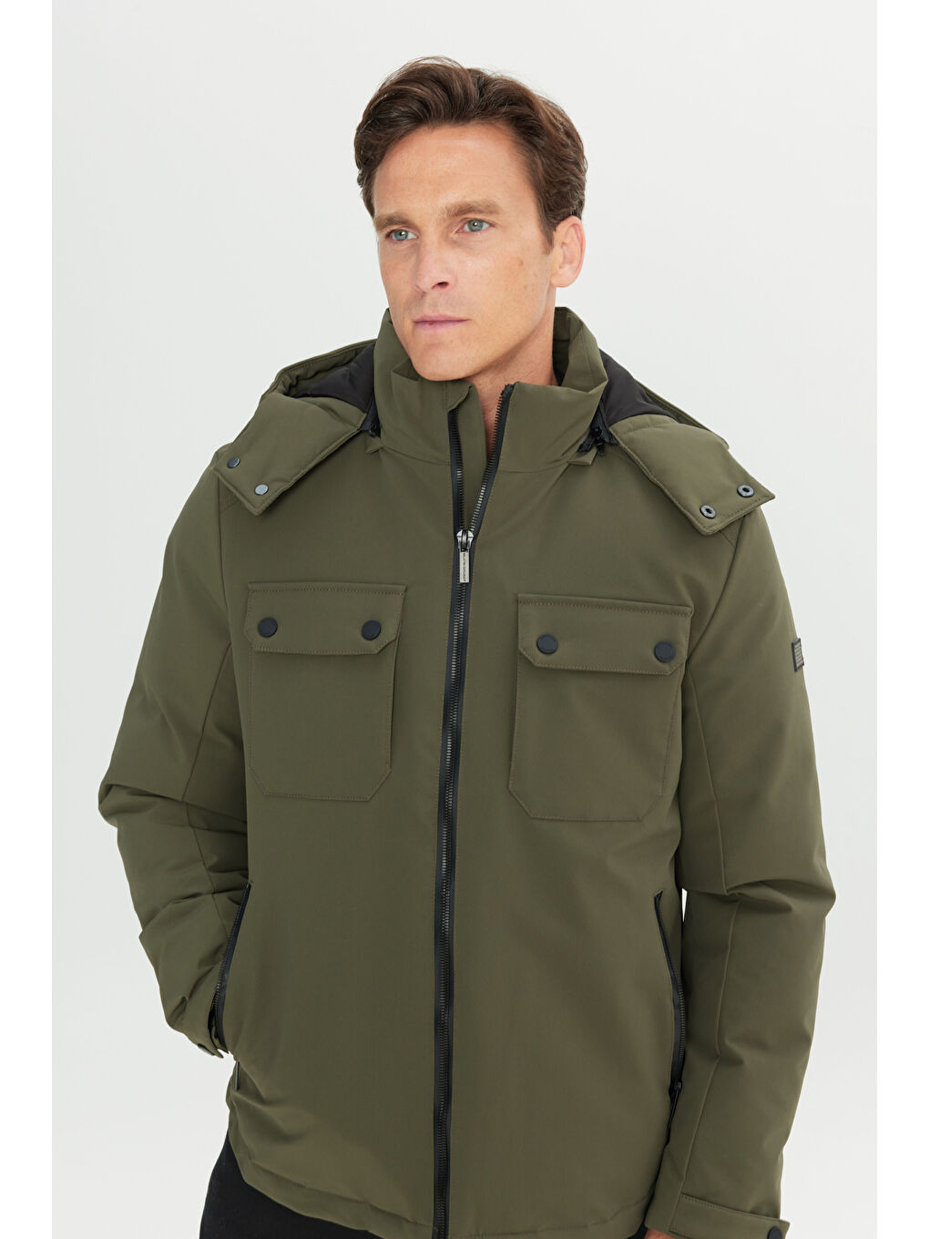 Erkek Haki Termometreli Standart Fit Normal Kesim Çıkma Kapüşonlu Yan Cepli Şişme Mont-2