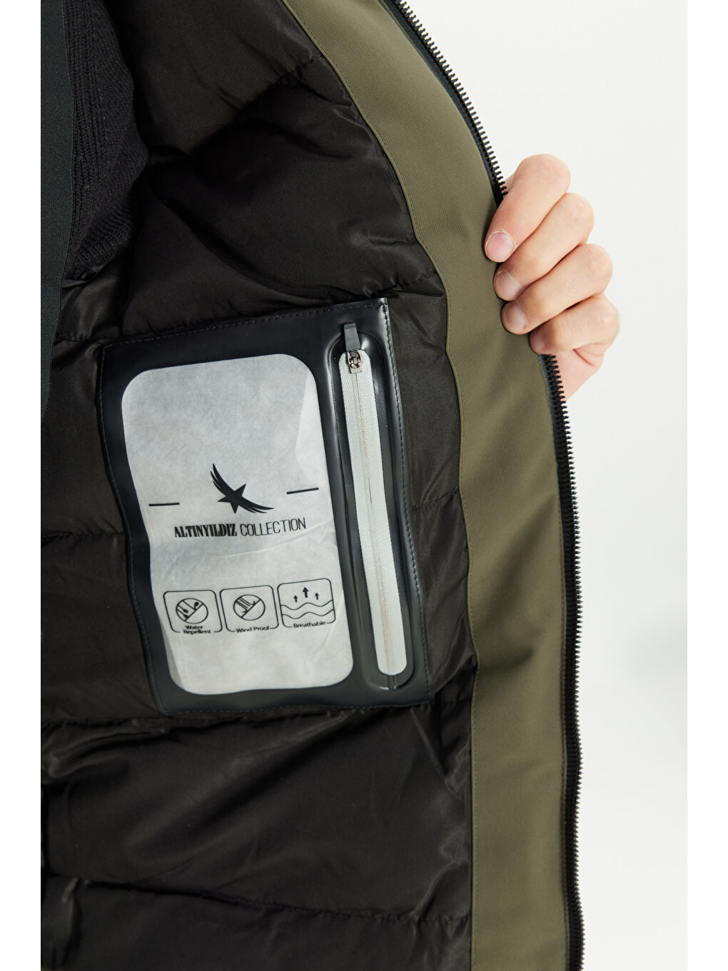 Erkek Haki Termometreli Standart Fit Normal Kesim Çıkma Kapüşonlu Yan Cepli Şişme Mont-4