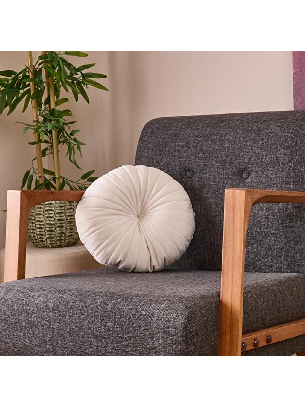 Soft Yuvarlak Kırlent - Bej - 38x38 cm