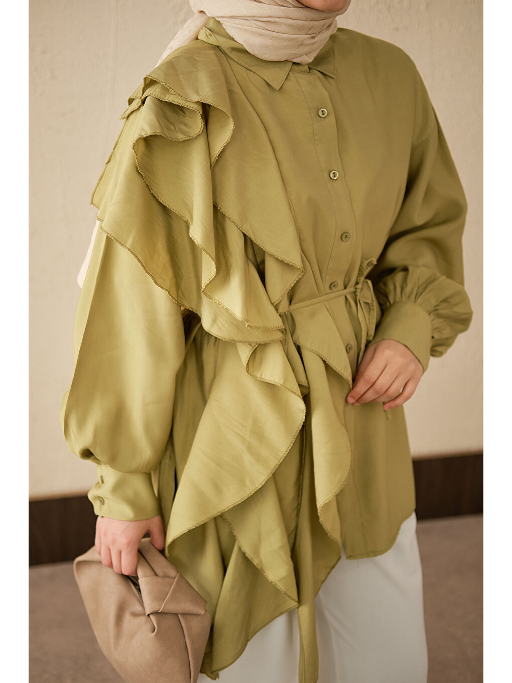 Kadın Volanlı Bağcıklı Gömlek Yağ Yeşil-3