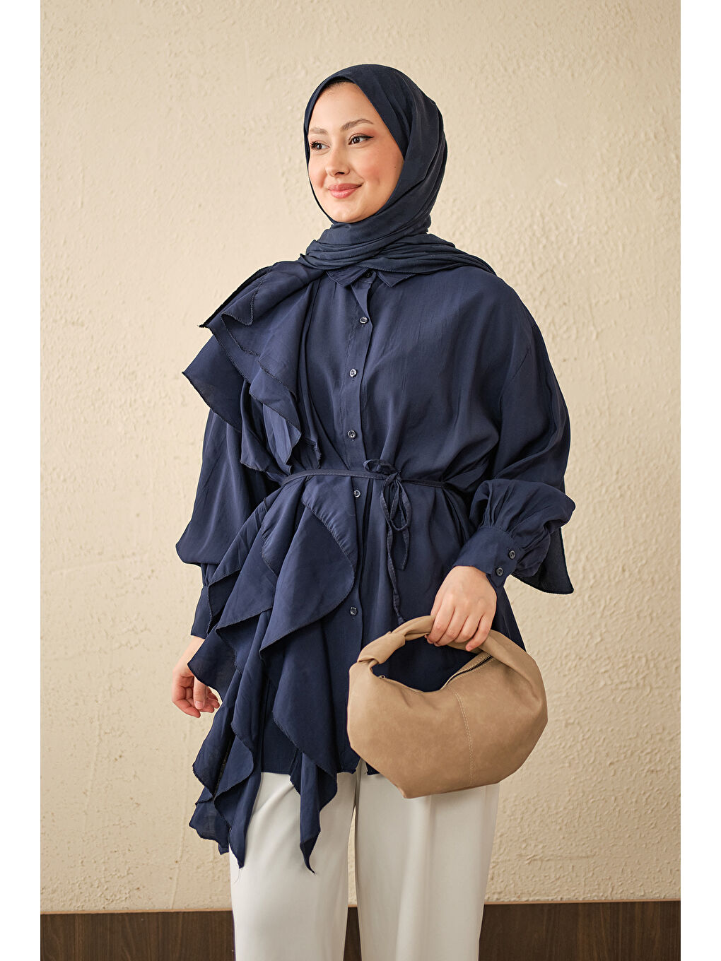 Kadın Volanlı Bağcıklı Gömlek Lacivert-2